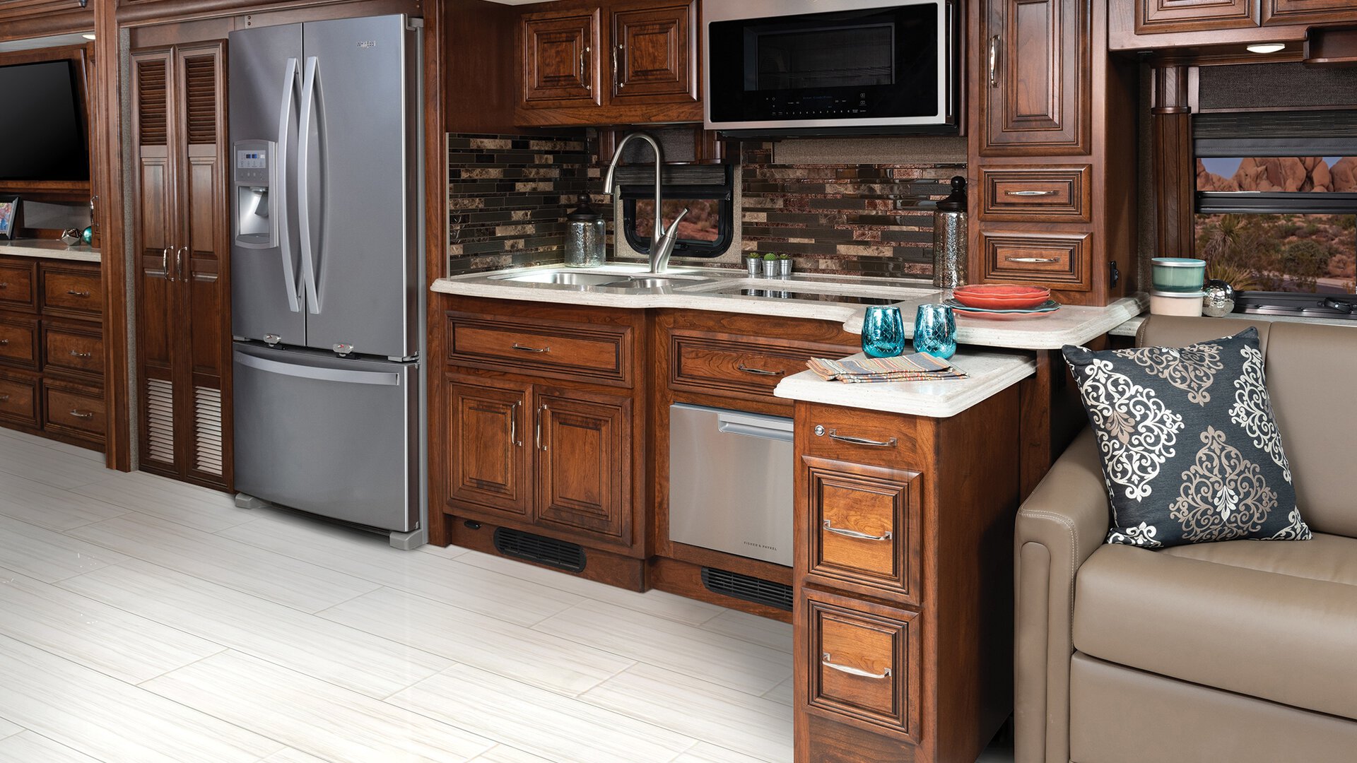 8 kit Dream luxtrufle chestnut 1536 out with dishes