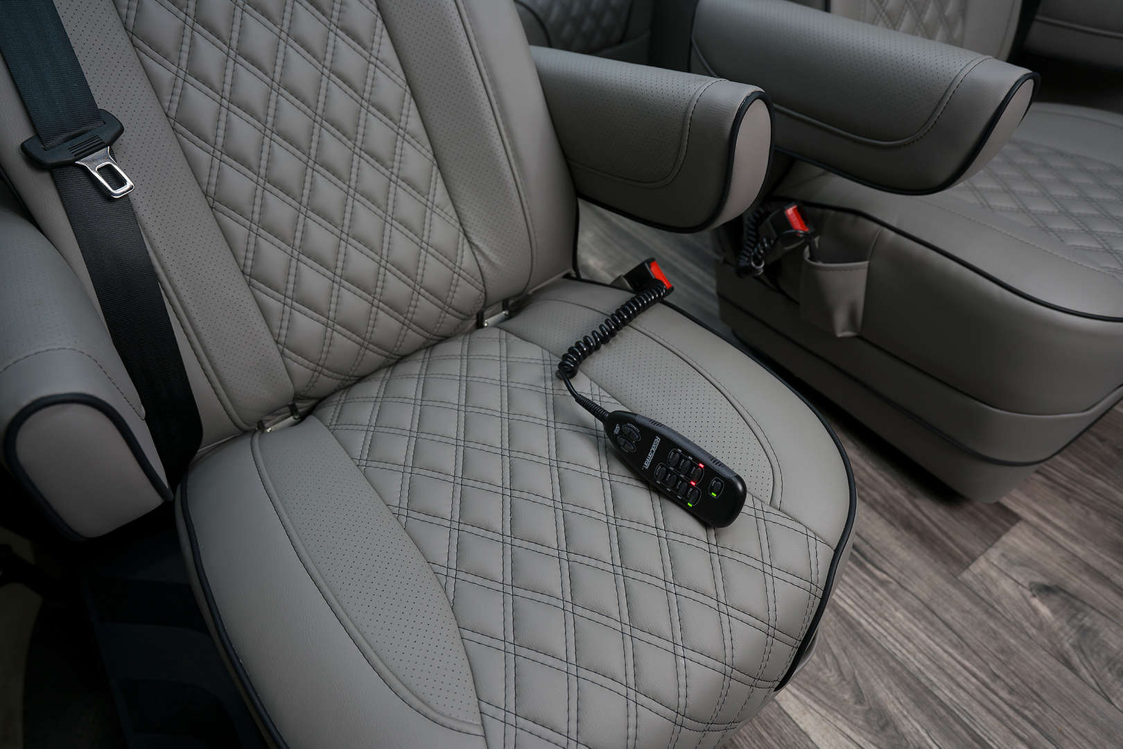 PC Patriot Cruiser Seat Control