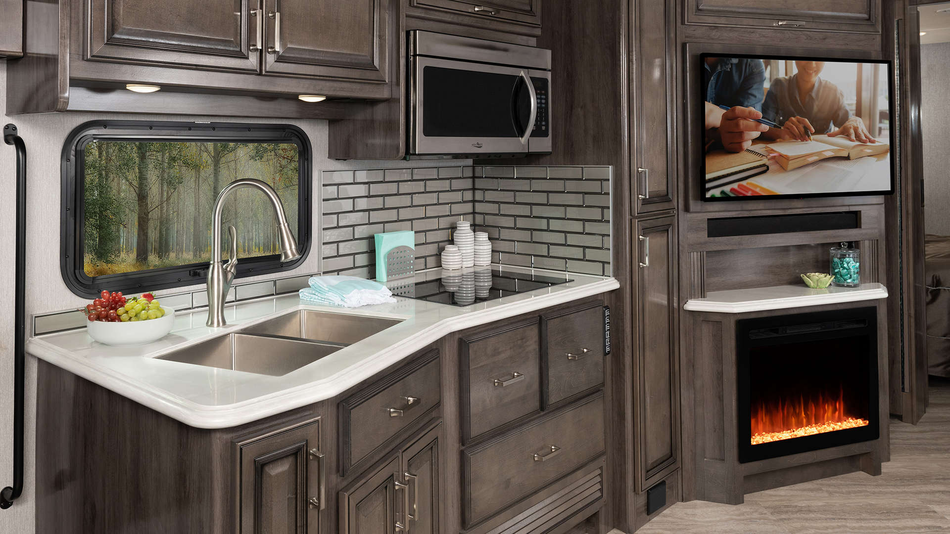 4 galley PA 36 U Alloy Greystone2076 open