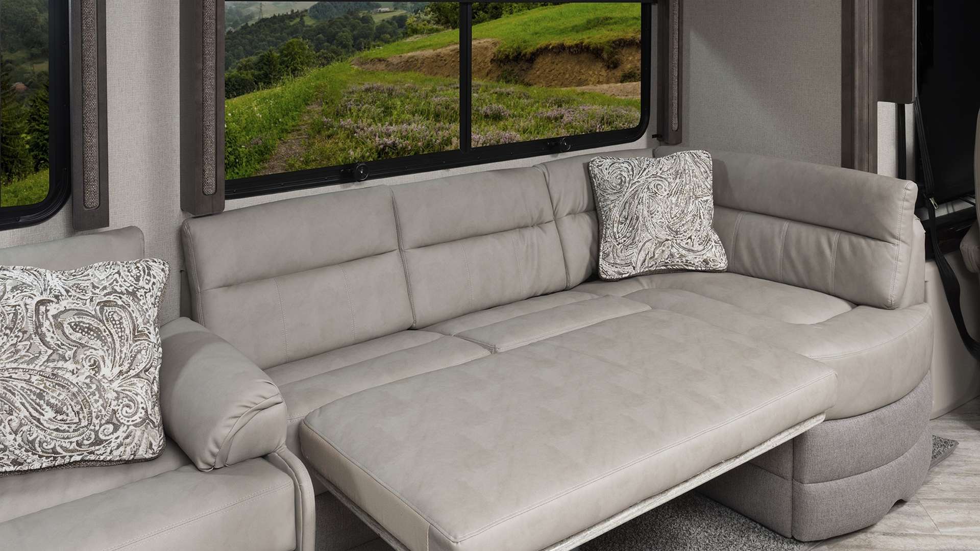 3 PA LXE 38 N mainshot Granite Cliff 7815 bed
