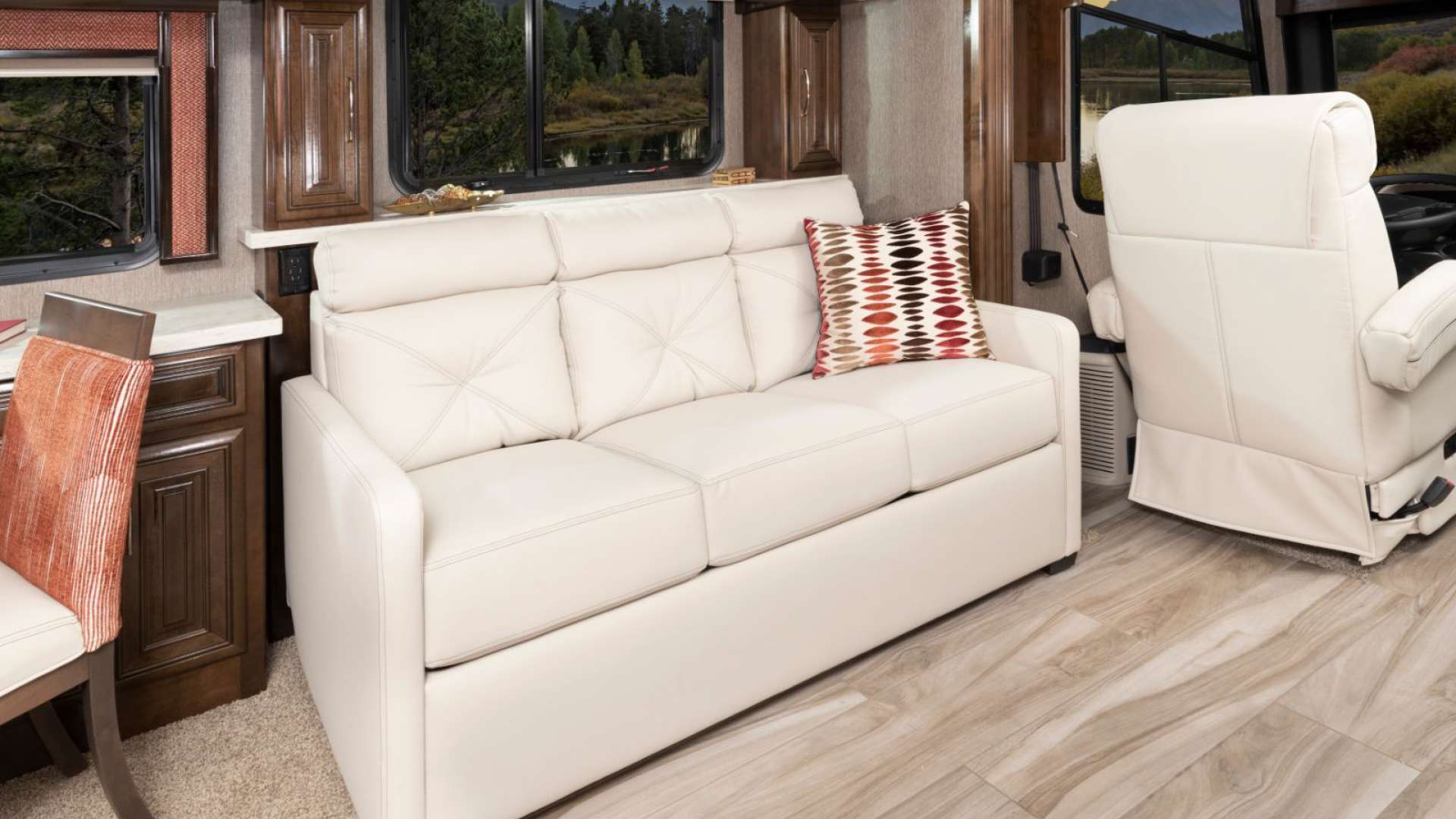 3 sofa Armada40 M Sonoma Amber MY21 8124 window open
