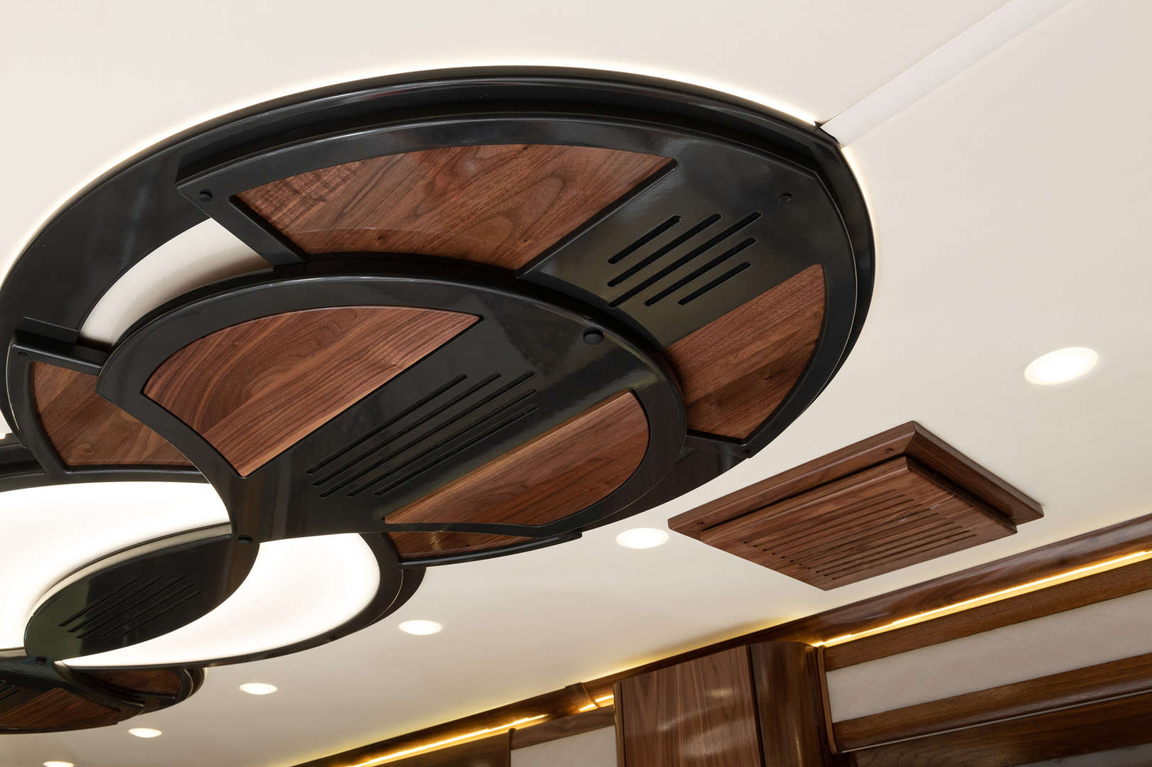 Ceilingtreatment eagle45k blkwalnut4969