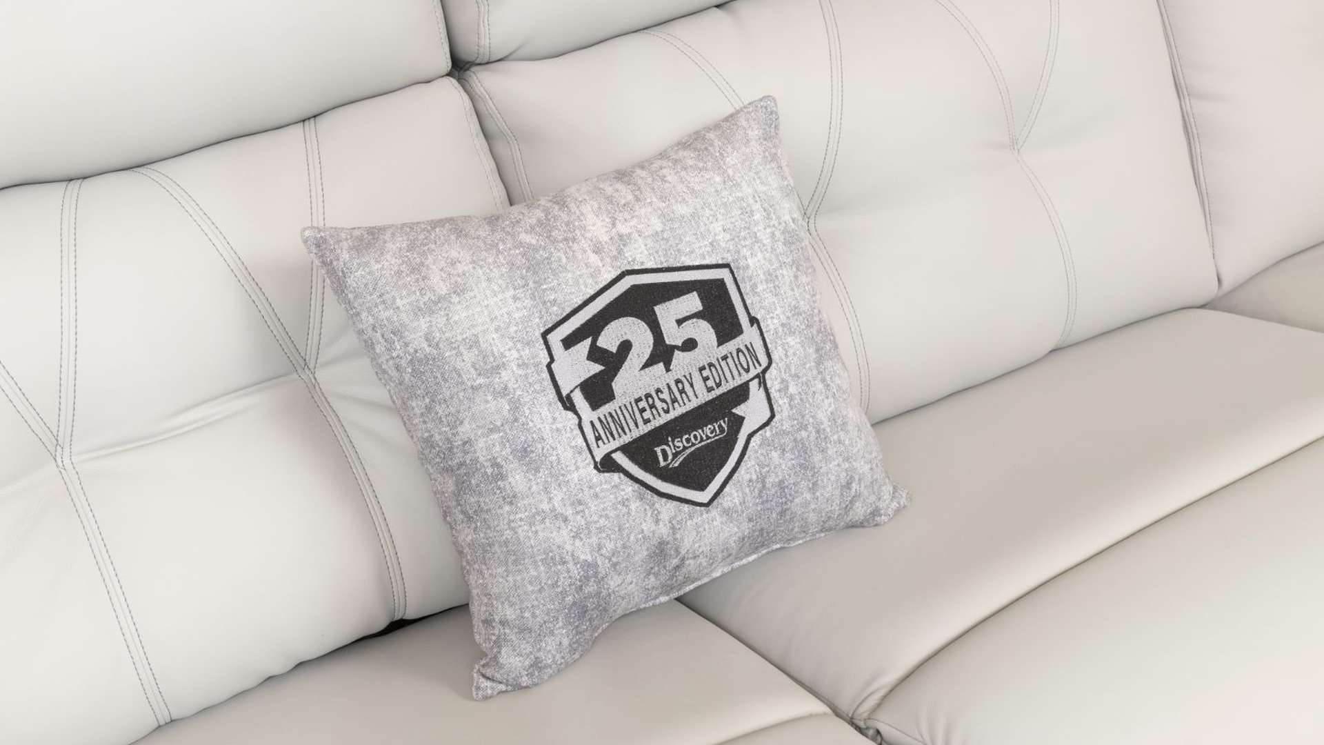 Discovery LXE 44S Autograph 25th Anniversary Edition