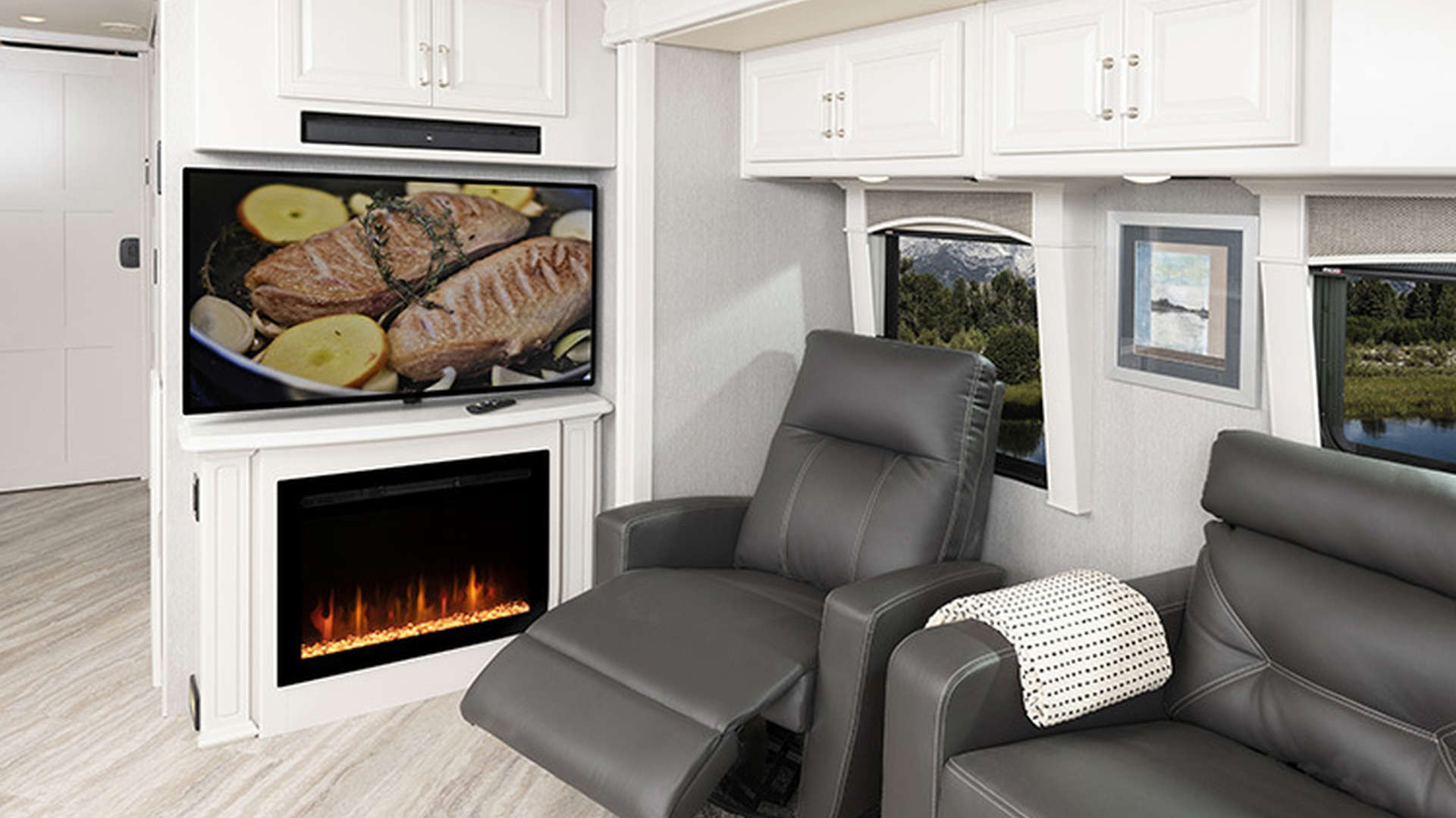 PACE ARROW LXE 38F Alloy Decor with Heritage Cabinetry